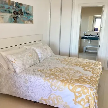 Luxury 4-bedroom With Heated Pool + Sea View * Playa Blanca