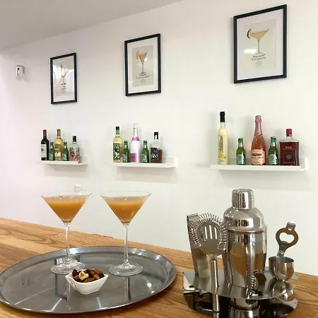 Luxury 4-bedroom With Heated Pool + Sea View