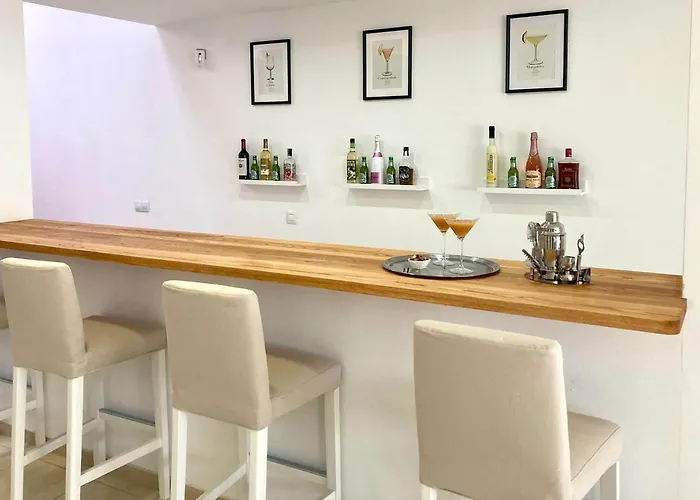 Luxury 4-bedroom With Heated Pool + Sea View Villa