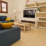 Luxury 4-bedroom With Heated Pool + Sea View * 普拉亚布兰卡