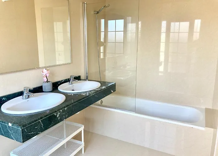 Βίλα Luxury 4-bedroom With Heated Pool + Sea View Πλάγια Μπλάνκα