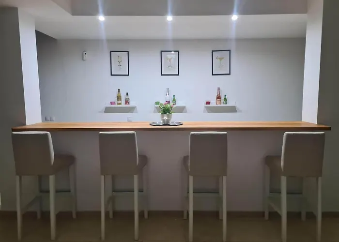 Luxury 4-bedroom With Heated Pool + Sea View * Πλάγια Μπλάνκα